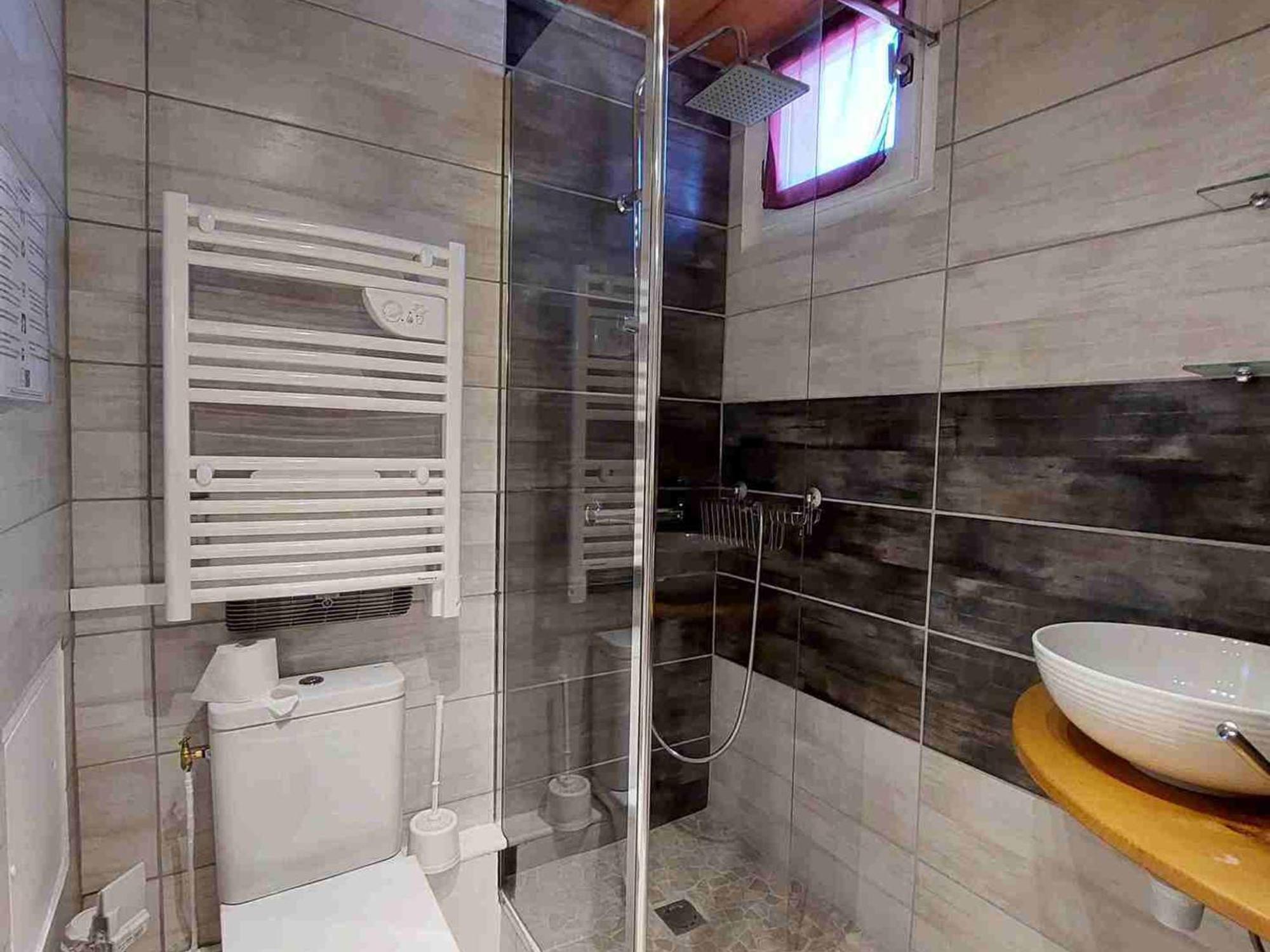 Apartmán Studette Renovee Pour 2 Au Pied Des Pistes, Centre Les Deux Alpes - Fr-1-516-134 Exteriér fotografie